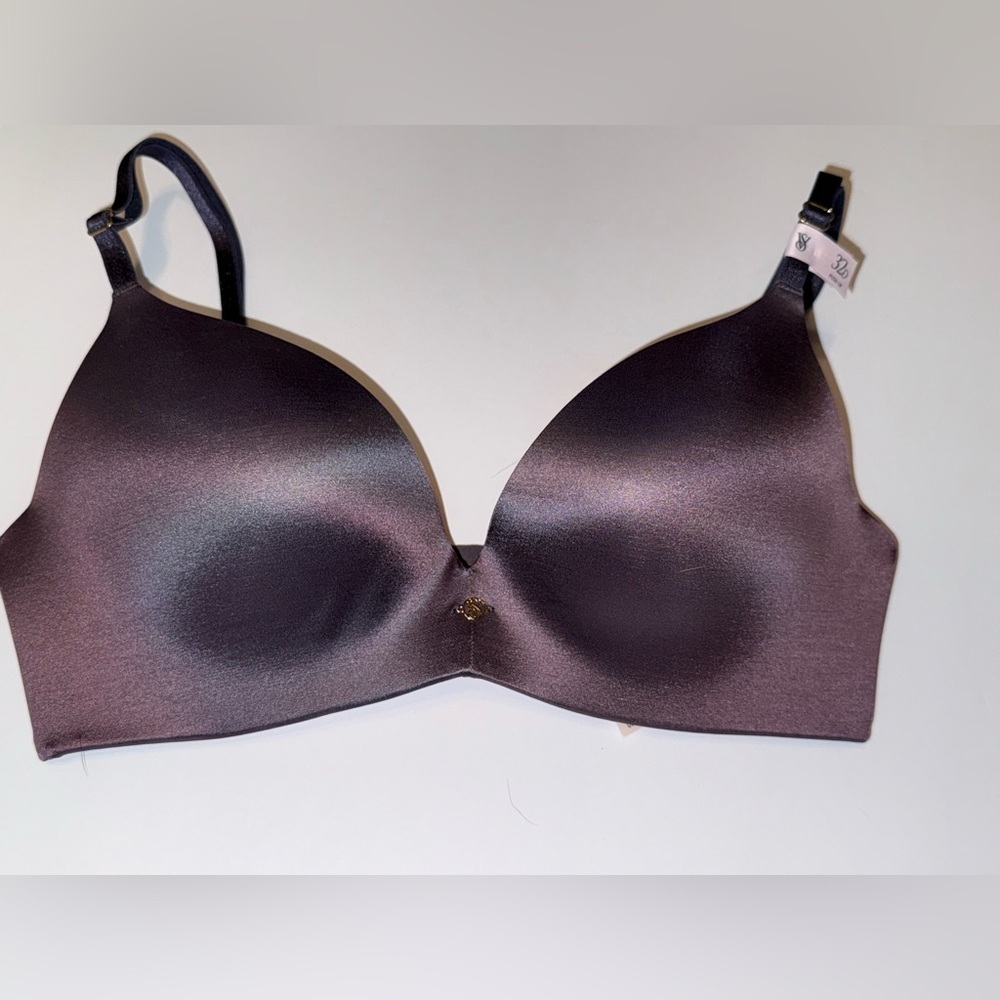 NWT Victoria's Secret Sleek Black Pushup Bra